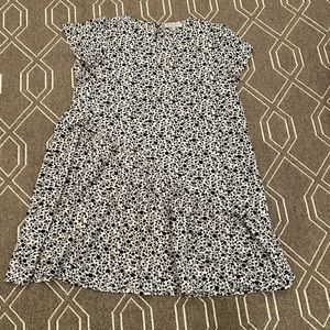 Vici white and black floral dress size large